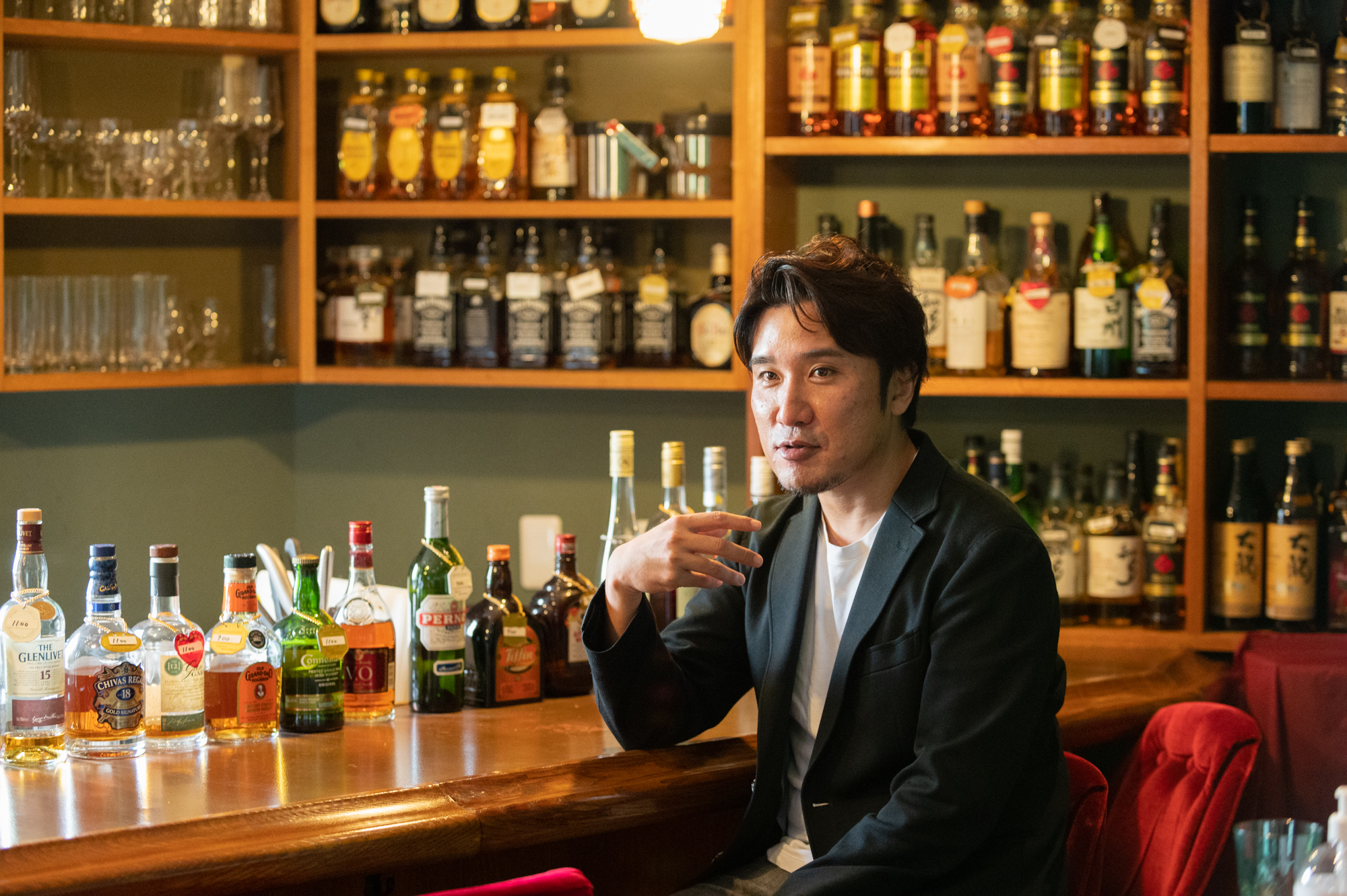 佐藤 章太
インターネット広告代理店、SNS事業会社勤務等を経て、独立。現在、コンテンツマーケティングを専門としたWebディレクターとして活躍中。バー『コワーキングスナック Contentz』(東京・五反田)オーナー。奄美大島生まれ。東京育ち。
